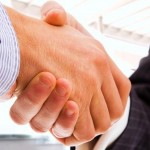 La cessione del ramo d’azienda non comporta l’automatica caducazione dei requisiti di qualificazione posseduti dall’impresa cedente