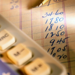 Caro materiali: la compensazione del prezzo è ammessa solo in presenza di un pregiudizio concreto.