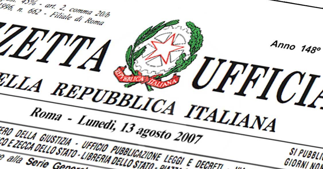 Modalita' di conferimento delle informazioni riguardanti i dati identificativi del fabbricante e l'elenco dei tipi di dispositivi medici su misura messi a disposizione sul territorio nazionale