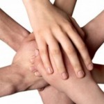 È obbligatorio l’inserimento di clausole sociali negli appalti di servizi informatici incentrati su attività routinarie